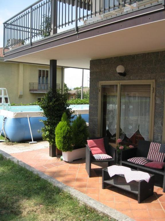 La Casa Dei Pini Bed & Breakfast Malnate Exterior foto
