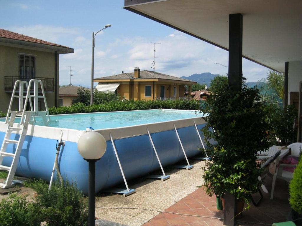 La Casa Dei Pini Bed & Breakfast Malnate Exterior foto
